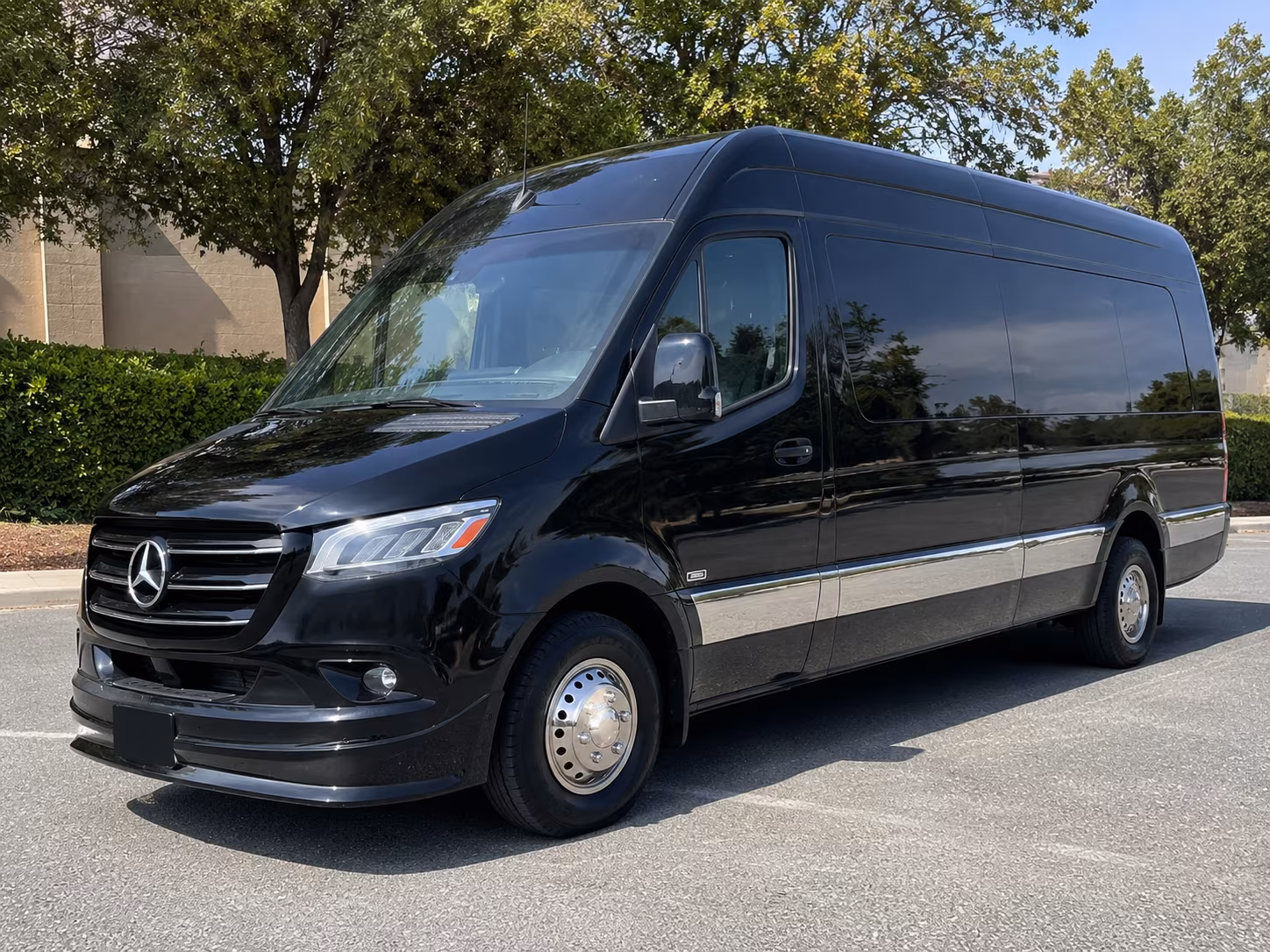 clovis shuttle buses for clovis employees