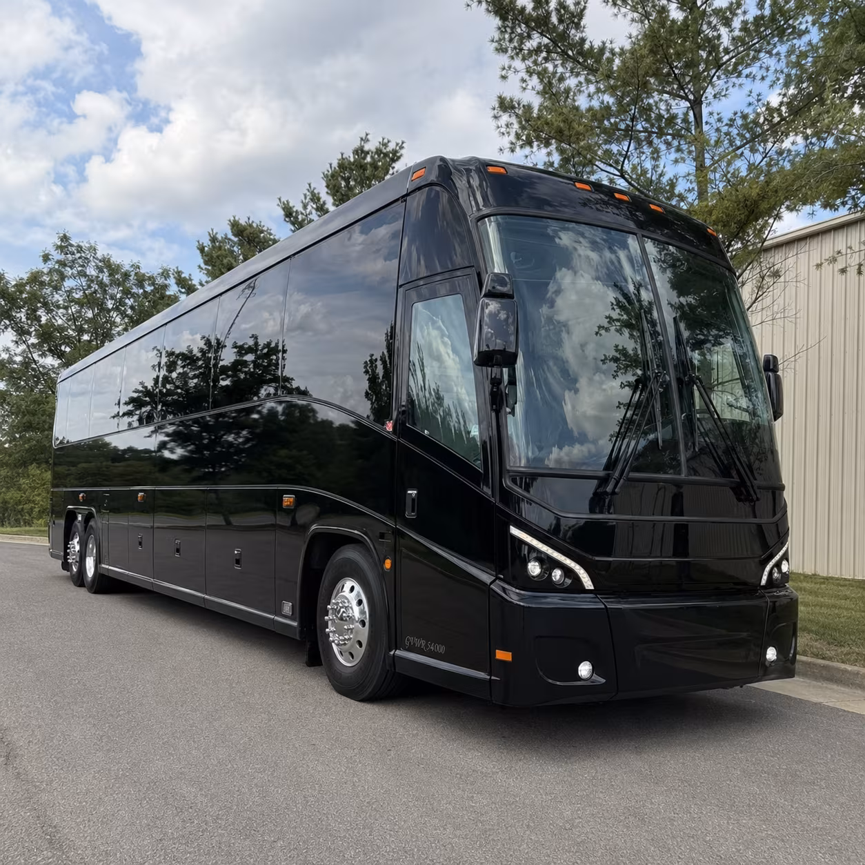 madera long distance charter buses for multi day group trips