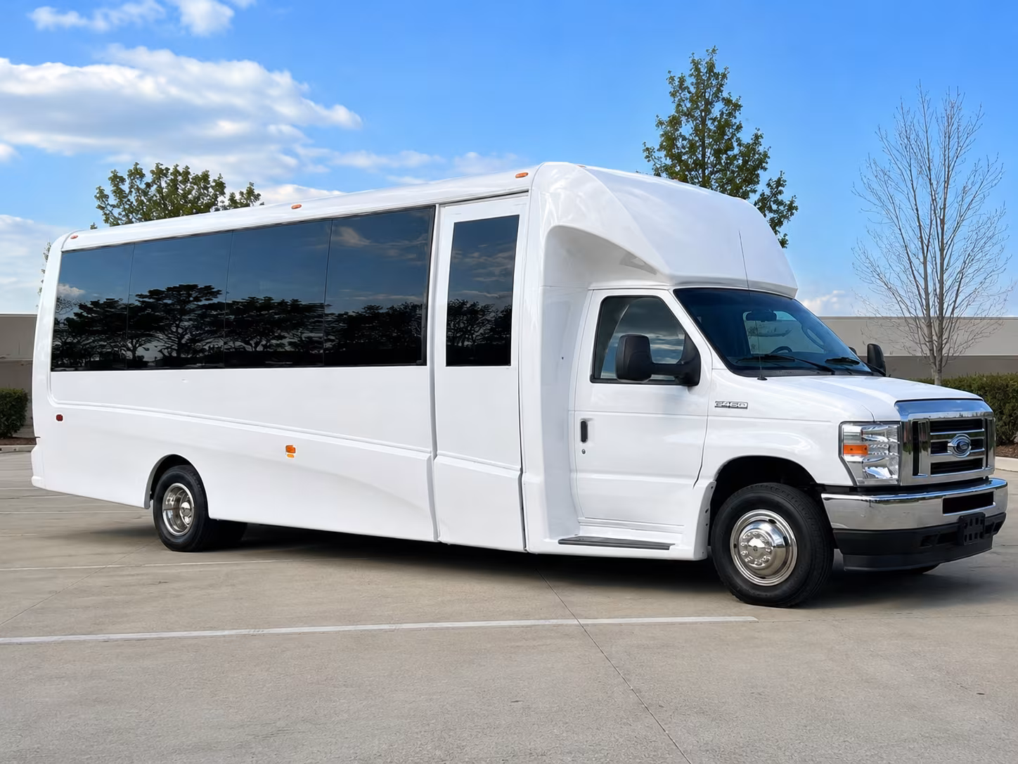 use visaliacharterbuscompany com to book transportation to fresno chaffee zoo for your class